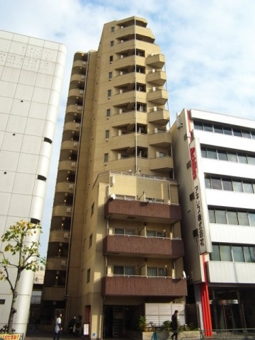 プレールドゥーク新宿御苑